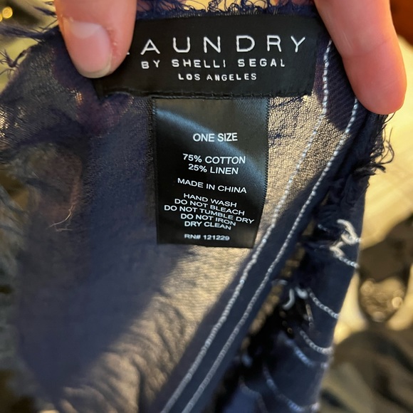 NWOT Navy Blue Linen Scarf with Silver Accents - Picture 2 of 2